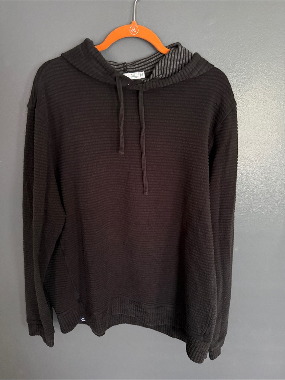 Criquet Men's Black Waffle-Knit Crewneck Hoodie
